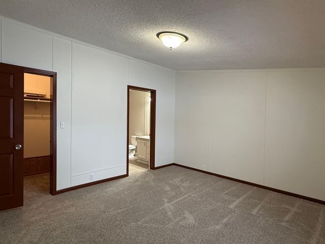 1332 Sandstone Drive, West Fargo, ND 58078