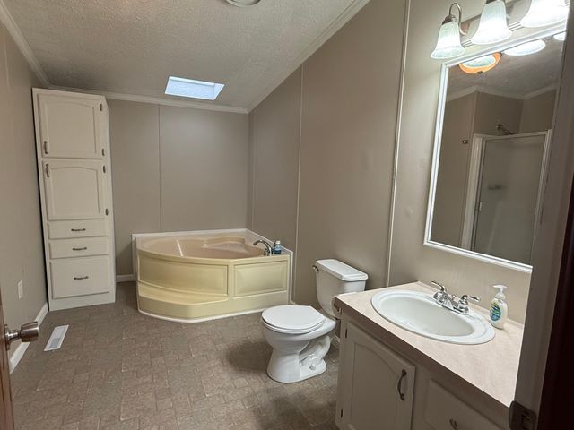 1332 Sandstone Drive, West Fargo, ND 58078