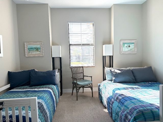 28627 Derry CT, Bonita Springs, FL 34135