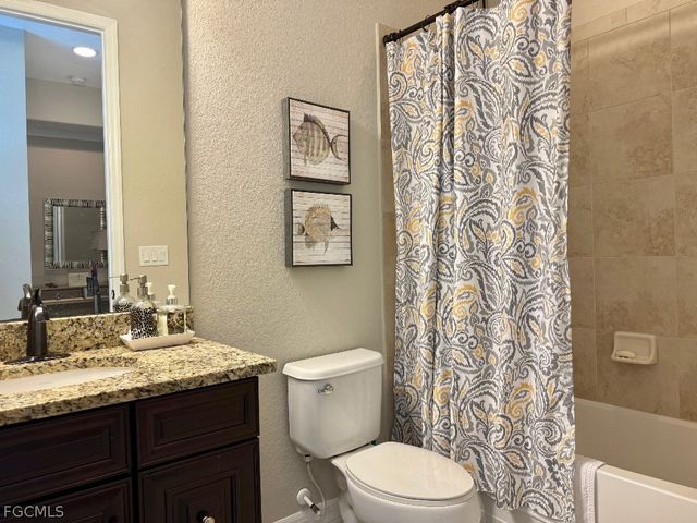 28627 Derry CT, Bonita Springs, FL 34135