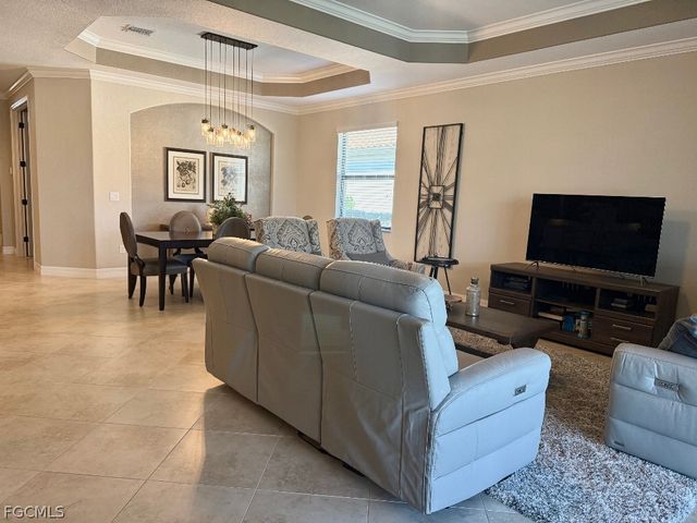 28627 Derry CT, Bonita Springs, FL 34135