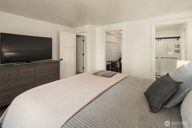 24225 SE 376th Street, Enumclaw, WA 98022