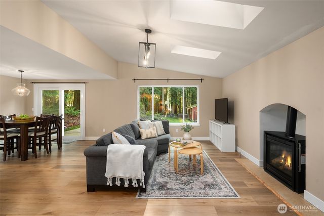 24225 SE 376th Street, Enumclaw, WA 98022