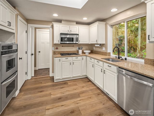 24225 SE 376th Street, Enumclaw, WA 98022