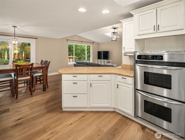 24225 SE 376th Street, Enumclaw, WA 98022