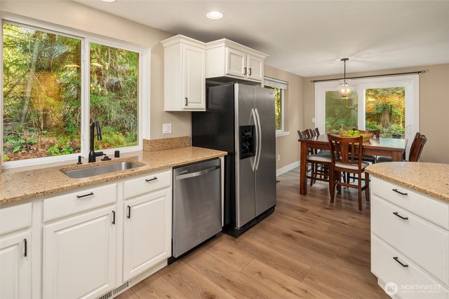 24225 SE 376th Street, Enumclaw, WA 98022