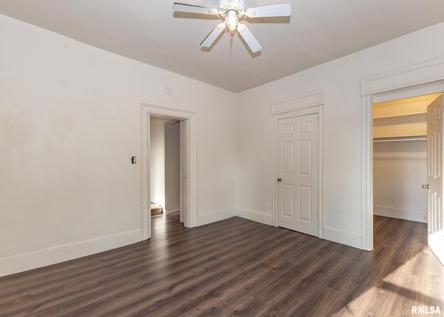 633 7TH Avenue S, Clinton, IA 52732