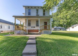 633 7TH Avenue S, Clinton, IA 52732