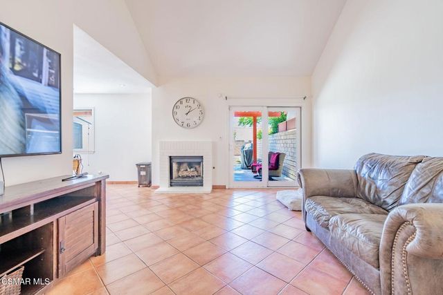 2527 Chandler Avenue, Simi Valley, CA 93065