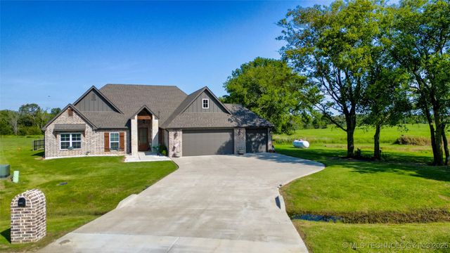 19771 S Wind Ridge Drive, Claremore, OK 74017