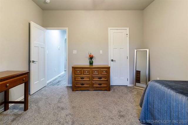 19771 S Wind Ridge Drive, Claremore, OK 74017