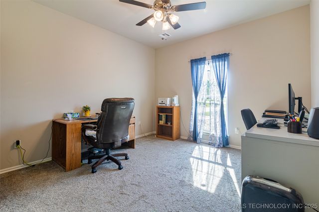 19771 S Wind Ridge Drive, Claremore, OK 74017