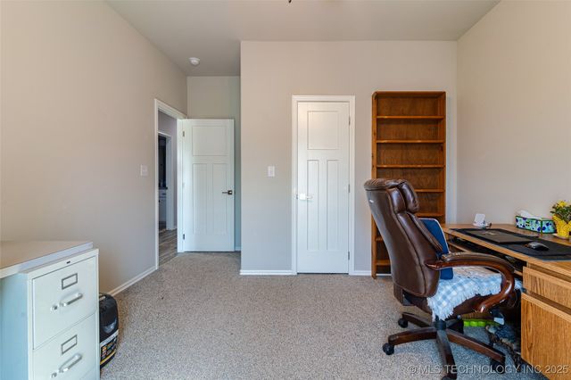 19771 S Wind Ridge Drive, Claremore, OK 74017