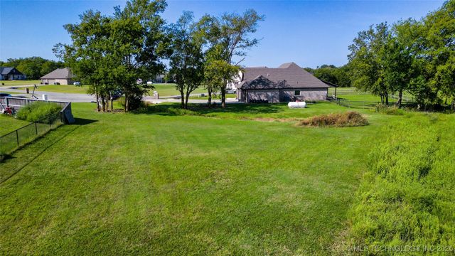 19771 S Wind Ridge Drive, Claremore, OK 74017