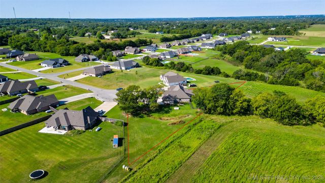 19771 S Wind Ridge Drive, Claremore, OK 74017