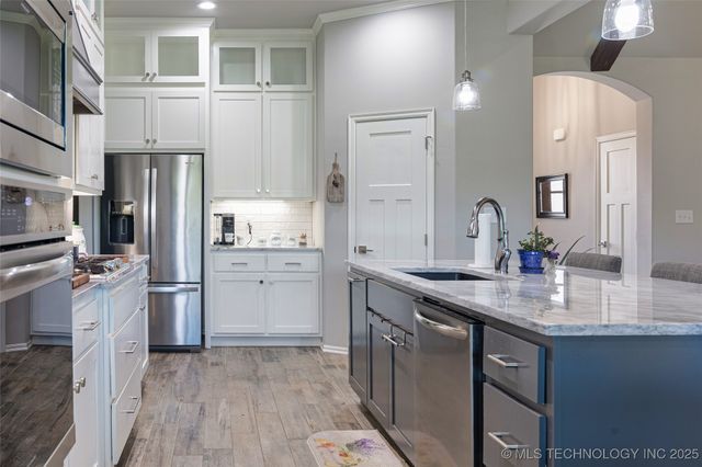 19771 S Wind Ridge Drive, Claremore, OK 74017