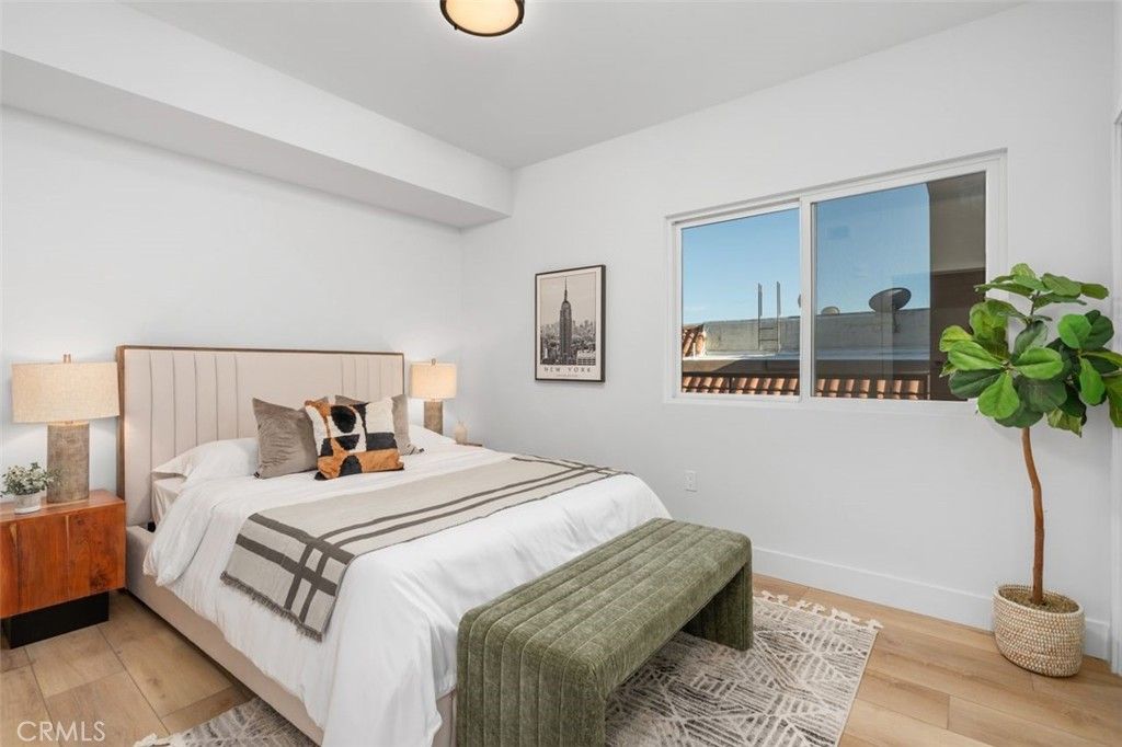 Image 14 of property listing at 150 S Oak Knoll 202, Pasadena, CA 91101