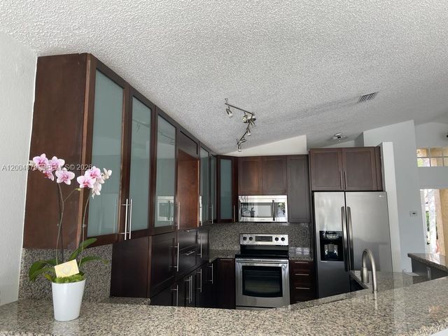 4117 Sapphire Bnd, Weston, FL 33331