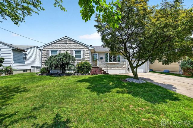 26 Charlotte Street, Carteret, NJ 07008