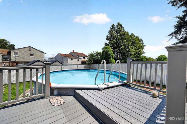 26 Charlotte Street, Carteret, NJ 07008
