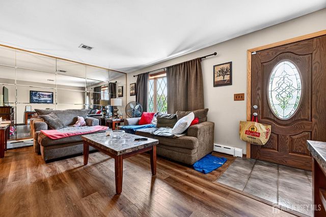 26 Charlotte Street, Carteret, NJ 07008