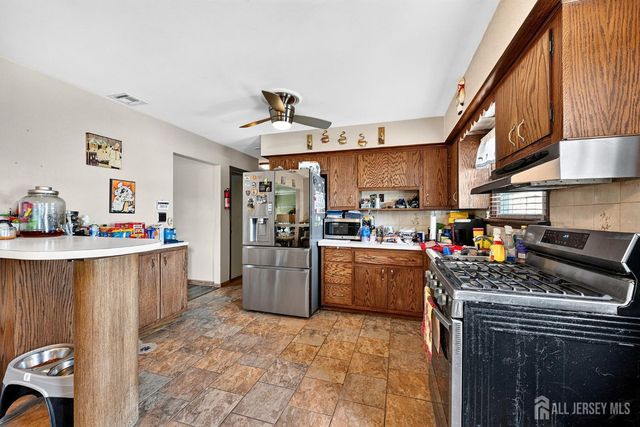 26 Charlotte Street, Carteret, NJ 07008