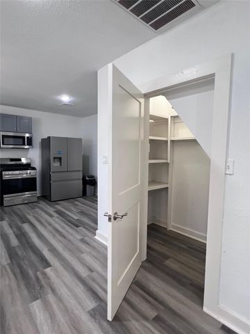 5721 Breen Drive, Houston, TX 77086
