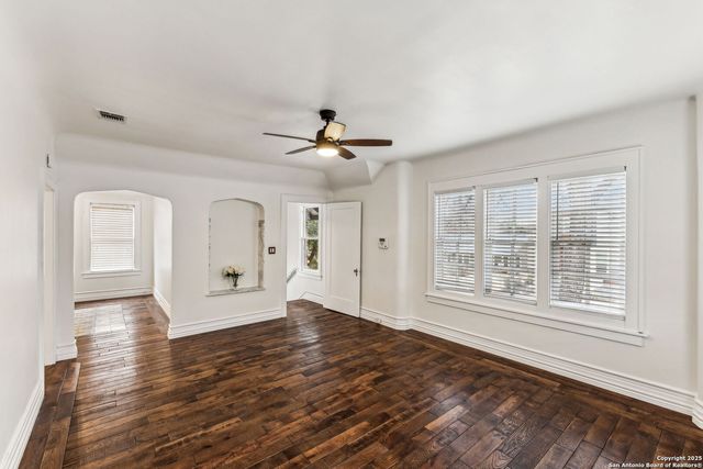 162 Davis Court, San Antonio, TX 78209