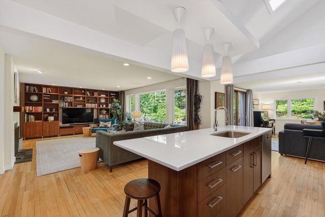 3415 Blackhawk Drive, Madison, WI 53705