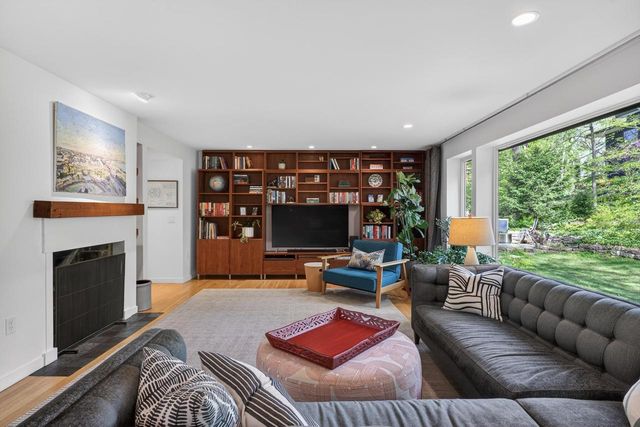 3415 Blackhawk Drive, Madison, WI 53705