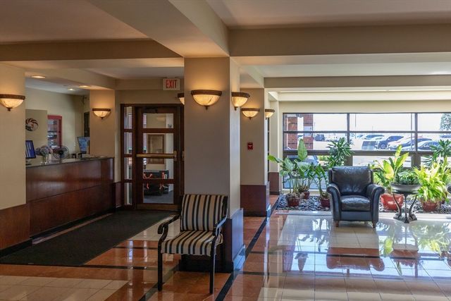 3 Seal Harbor 336, Winthrop, MA 02152
