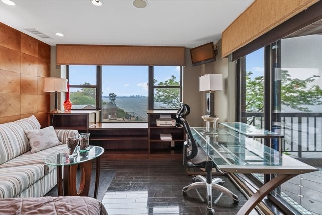 3 Seal Harbor 336, Winthrop, MA 02152