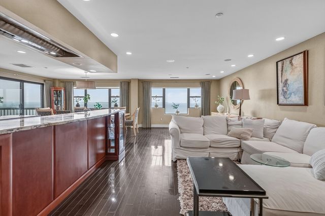 3 Seal Harbor 336, Winthrop, MA 02152