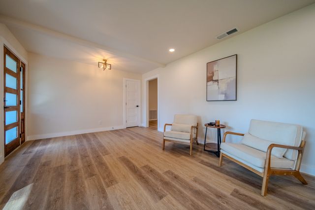 5125 Ashbrook Road, Dallas, TX 75227