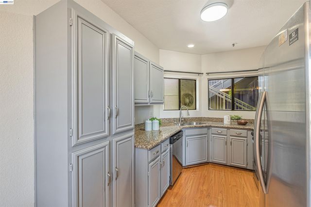 3402 Pinewood Ter 211, Fremont, CA 94536