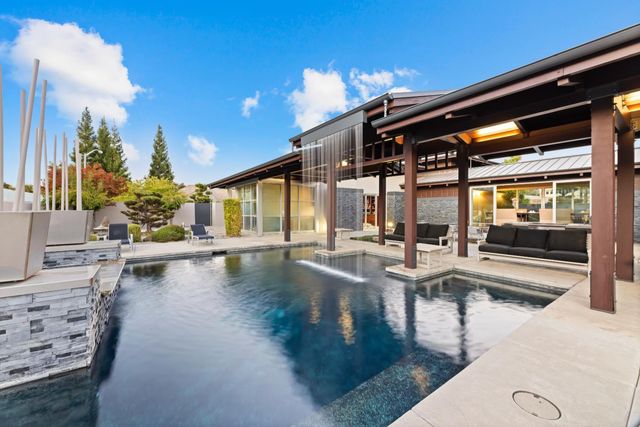 7434 River Nine Dr, Modesto, CA 95356
