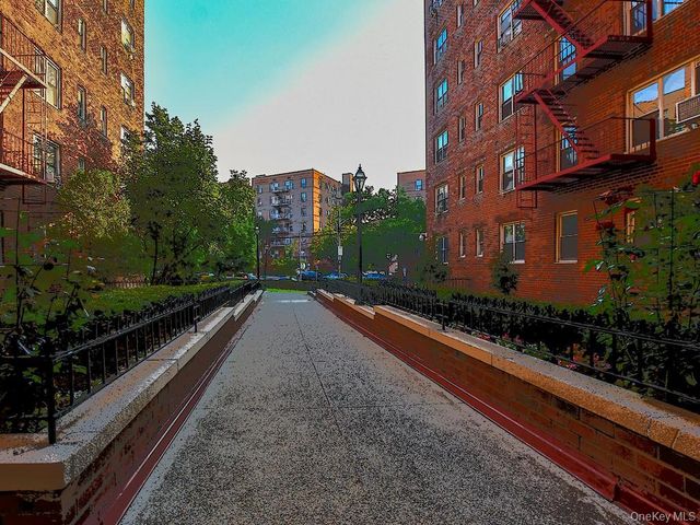 480 Riverdale Avenue 6H, Yonkers, NY 10705
