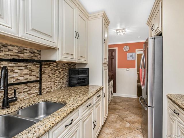 480 Riverdale Avenue 6H, Yonkers, NY 10705