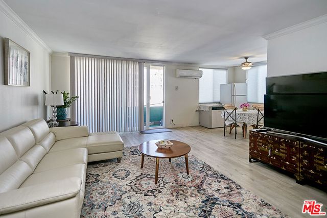 514 S Harvard Boulevard 306, Los Angeles, CA 90020