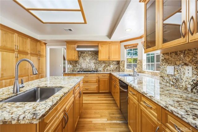 23922 Eagle Mountain, West Hills, CA 91304
