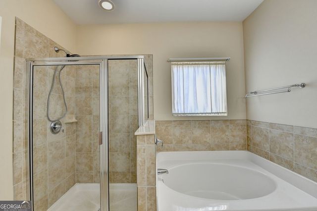 7911 Brass Lantern Drive, Flowery Branch, GA 30542