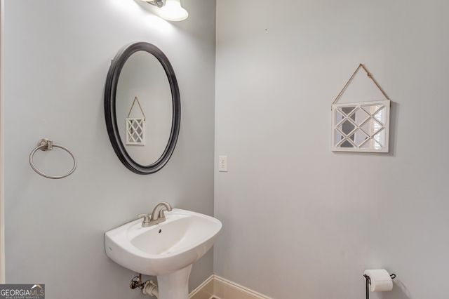 5885 Vista Brook Drive, Suwanee, GA 30024