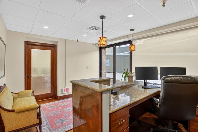 750 Washington Rd Units 12,13,14, Mt Lebanon, PA 15228