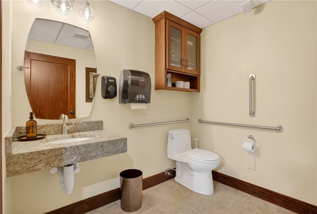 750 Washington Rd Units 12,13,14, Mt Lebanon, PA 15228