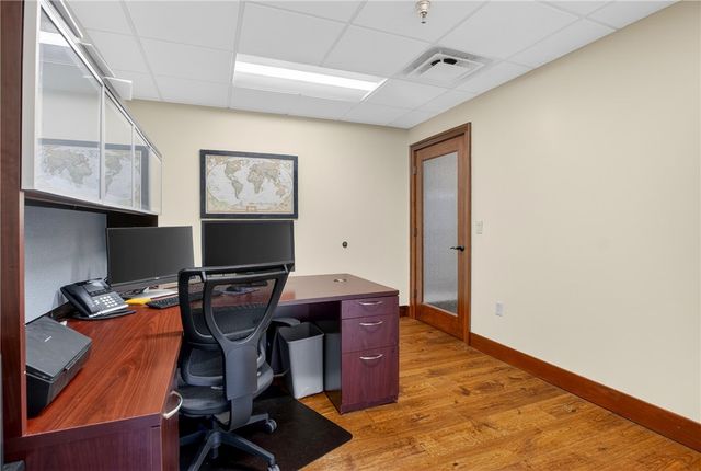 750 Washington Rd Units 12,13,14, Mt Lebanon, PA 15228