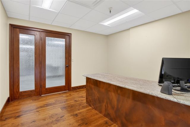 750 Washington Rd Units 12,13,14, Mt Lebanon, PA 15228