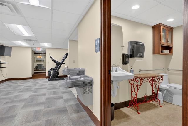 750 Washington Rd Units 12,13,14, Mt Lebanon, PA 15228