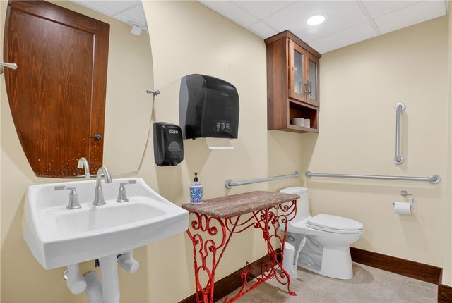 750 Washington Rd Units 12,13,14, Mt Lebanon, PA 15228