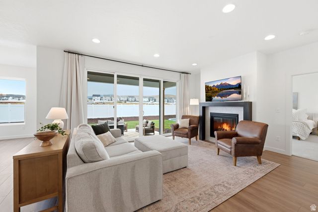 163 N WOODRUN WAY, Saratoga Springs, UT 84045
