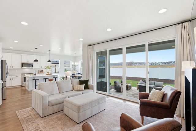 163 N WOODRUN WAY, Saratoga Springs, UT 84045